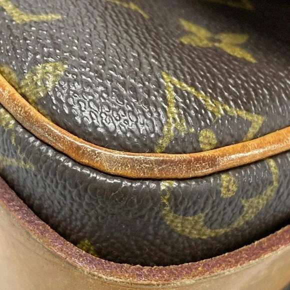 Authentic Louis Vuitton cartouchiere GM monogram crossbody